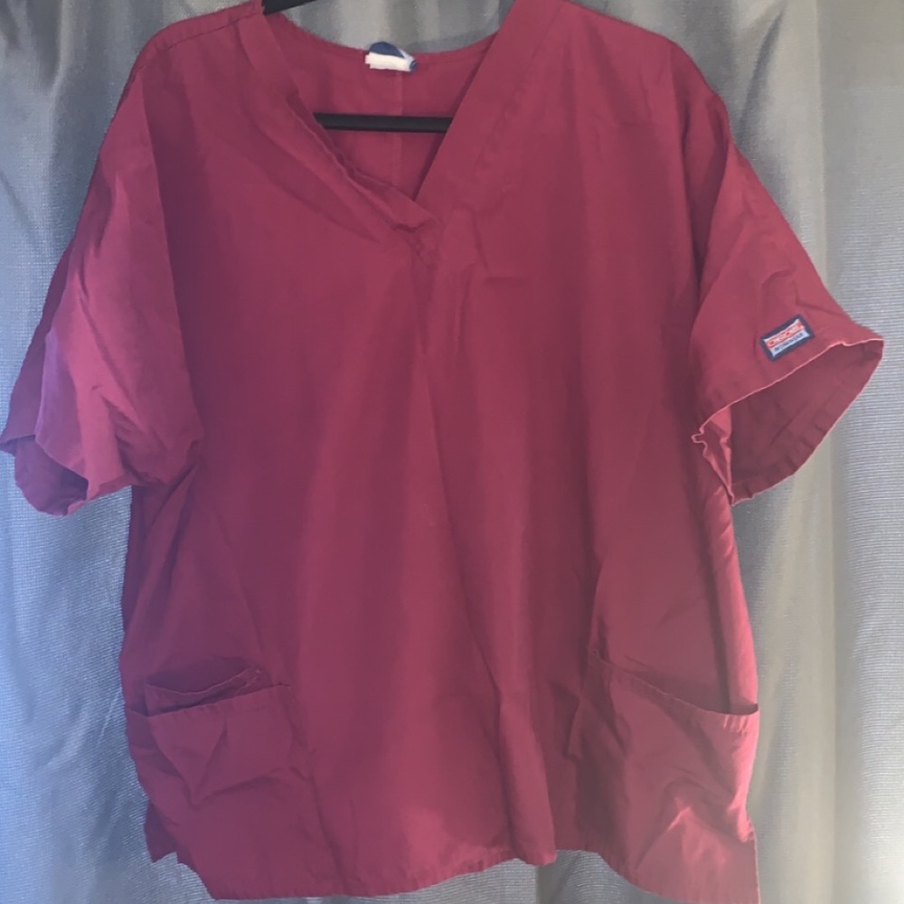 Cherokee scrub top
